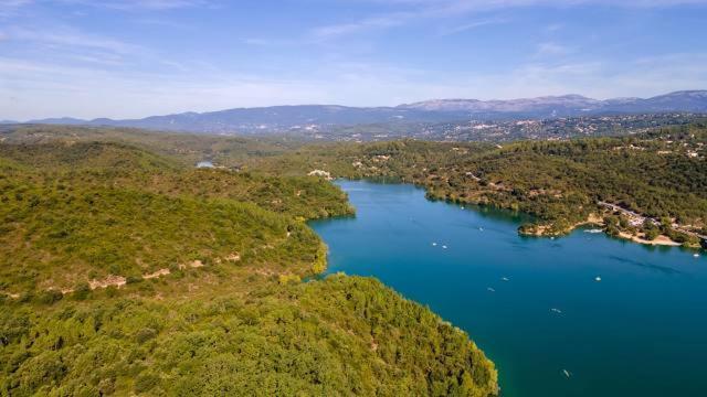 Les Rives Du Lac Montauroux Luaran gambar